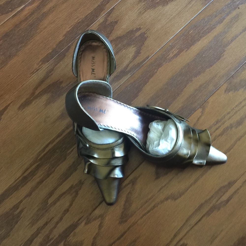 Miss Me Yang D’Orsay Pumps